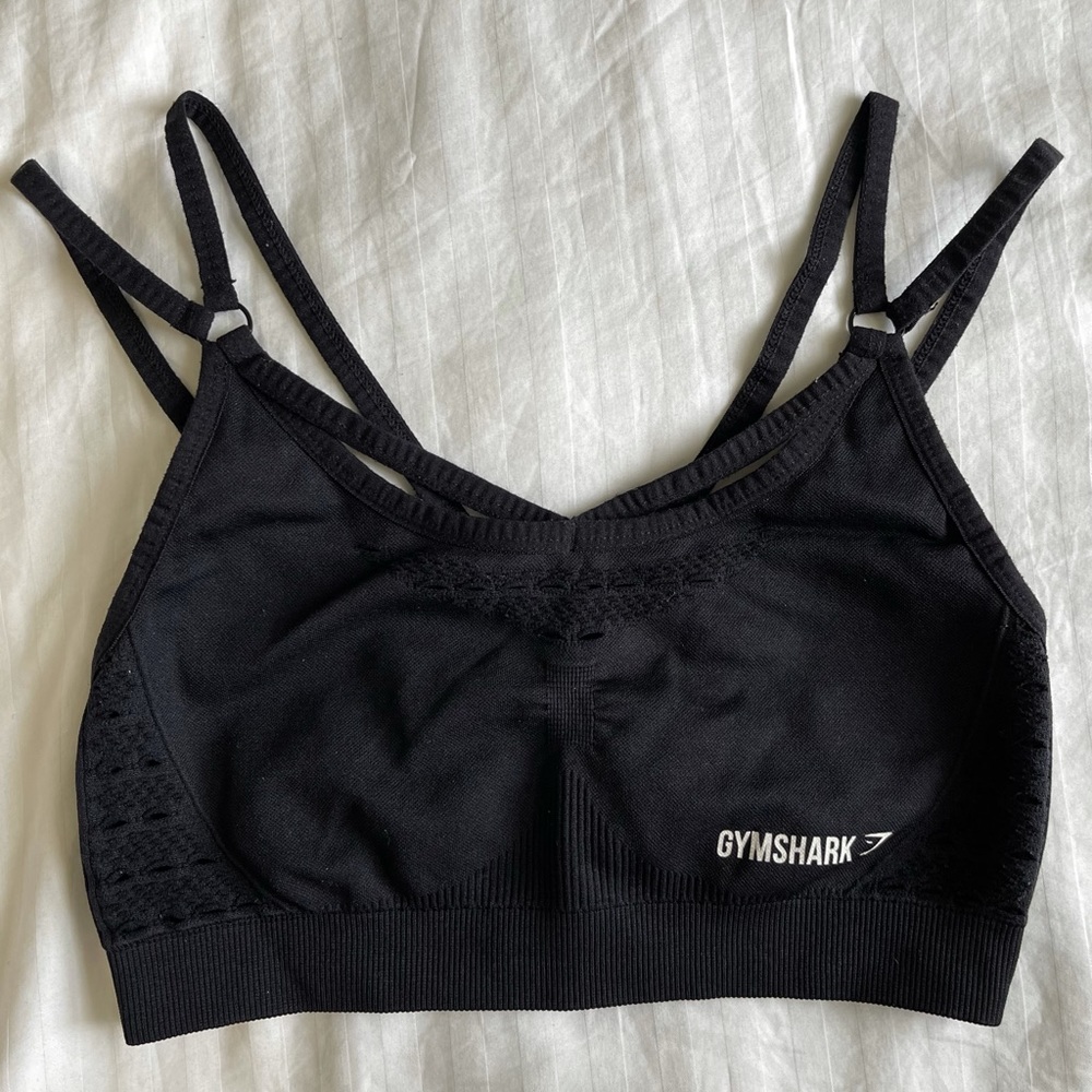 Gymshark black energy seamless sports bra in size SM